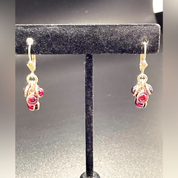 Silpada silver dangle garnet earrings - Picture 2 of 2